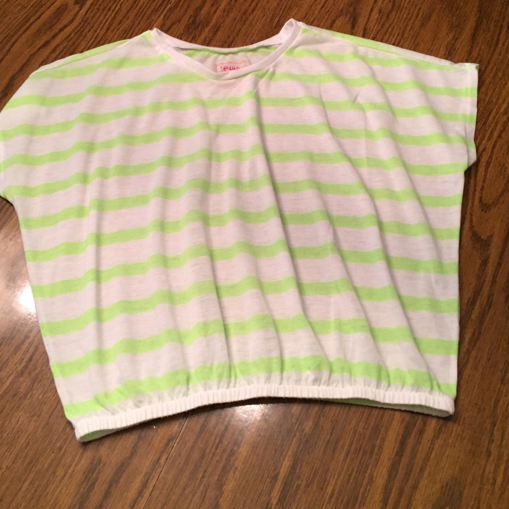 Crop top bundle! - Picture 4 of 5